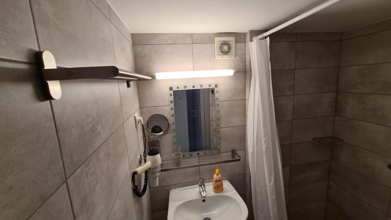 Gyulai-Fuerdo-Apartman Ii. エクステリア 写真