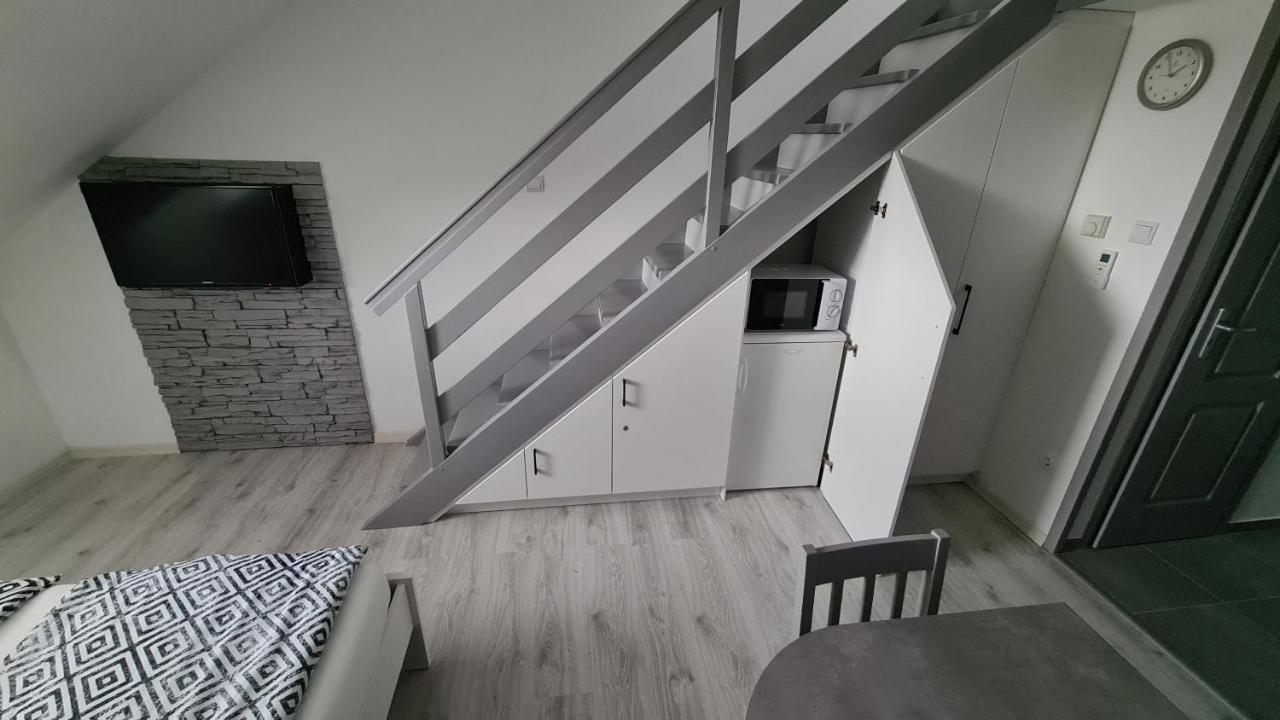 Gyulai-Fuerdo-Apartman Ii. エクステリア 写真