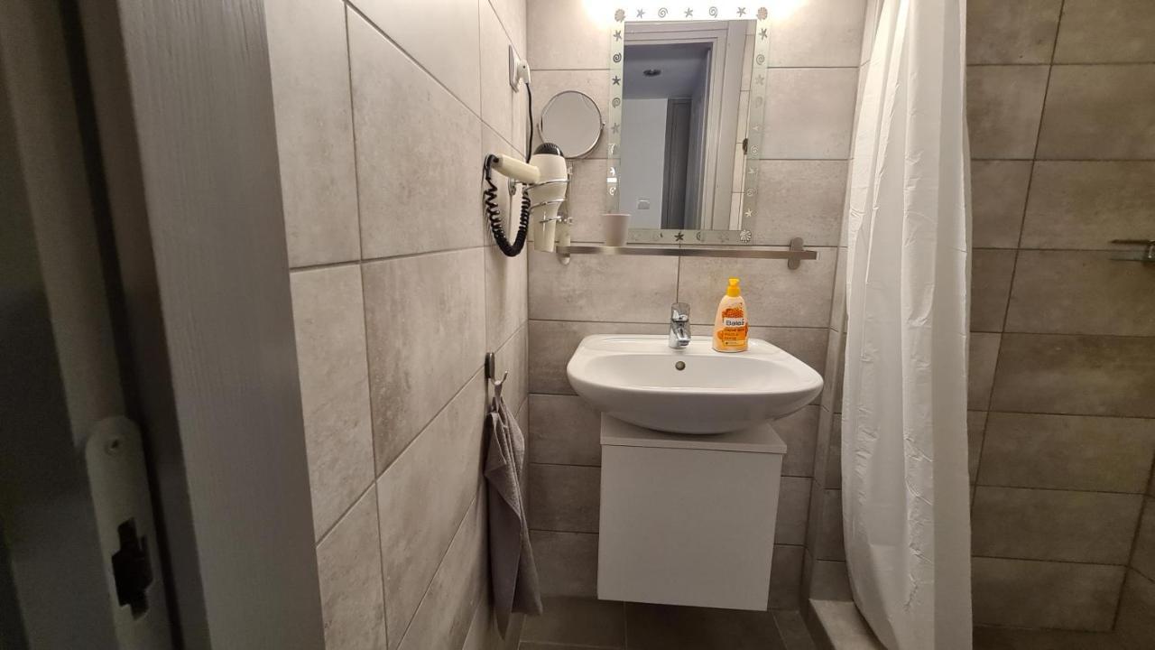 Gyulai-Fuerdo-Apartman Ii. エクステリア 写真